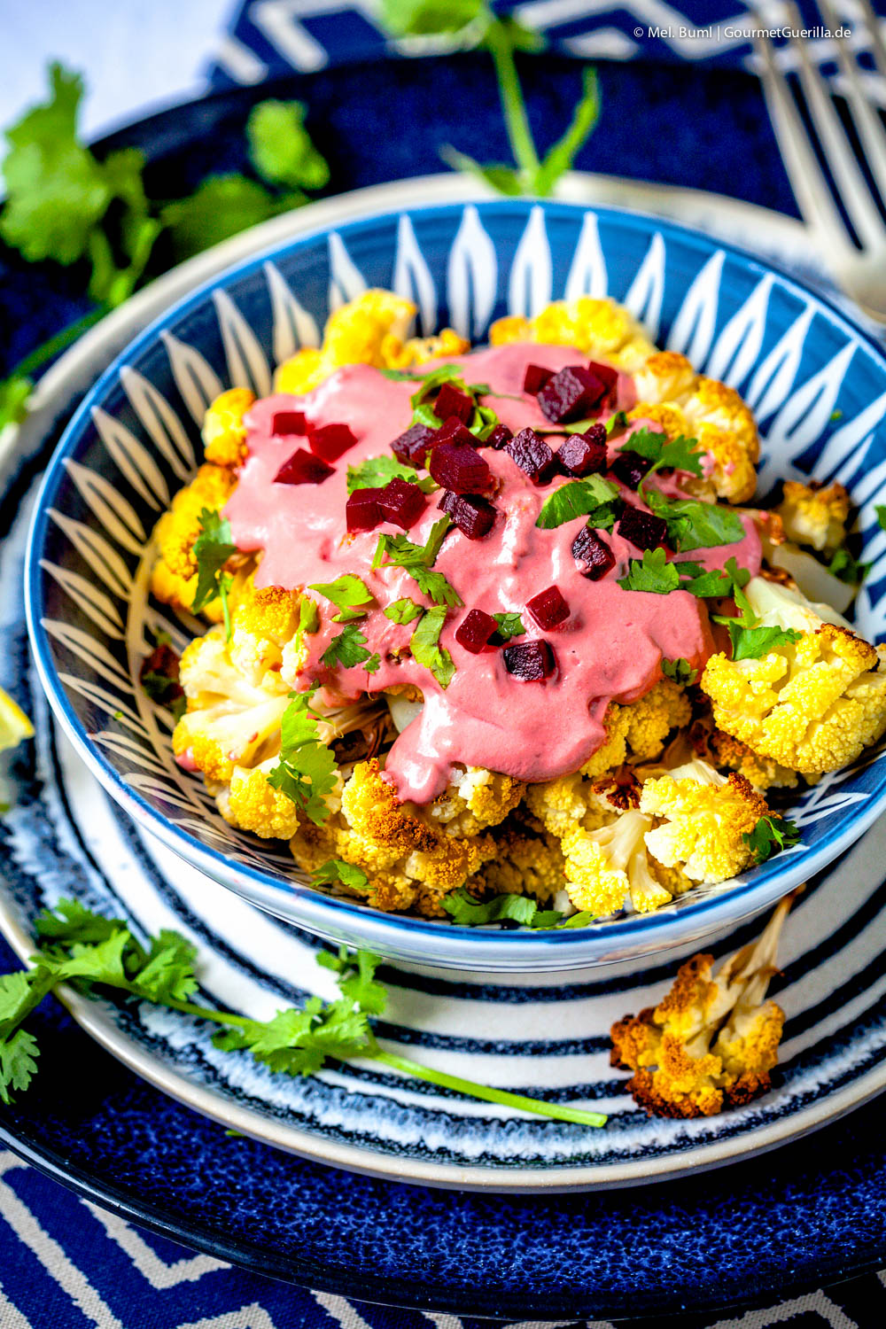 {Israel vegan} Oven-baked cauliflower with Pretty Pink Tahina sauce. Because life needs more pink on the plate!