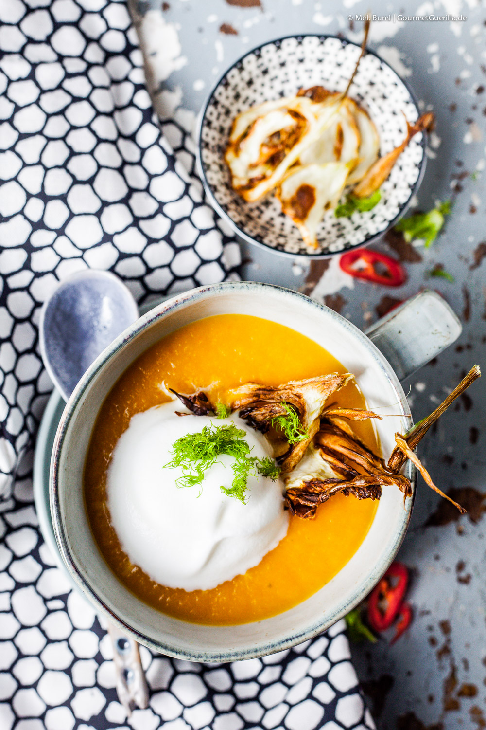 Melon and carrot soup with chili foam and GourmetGuerilla.de 