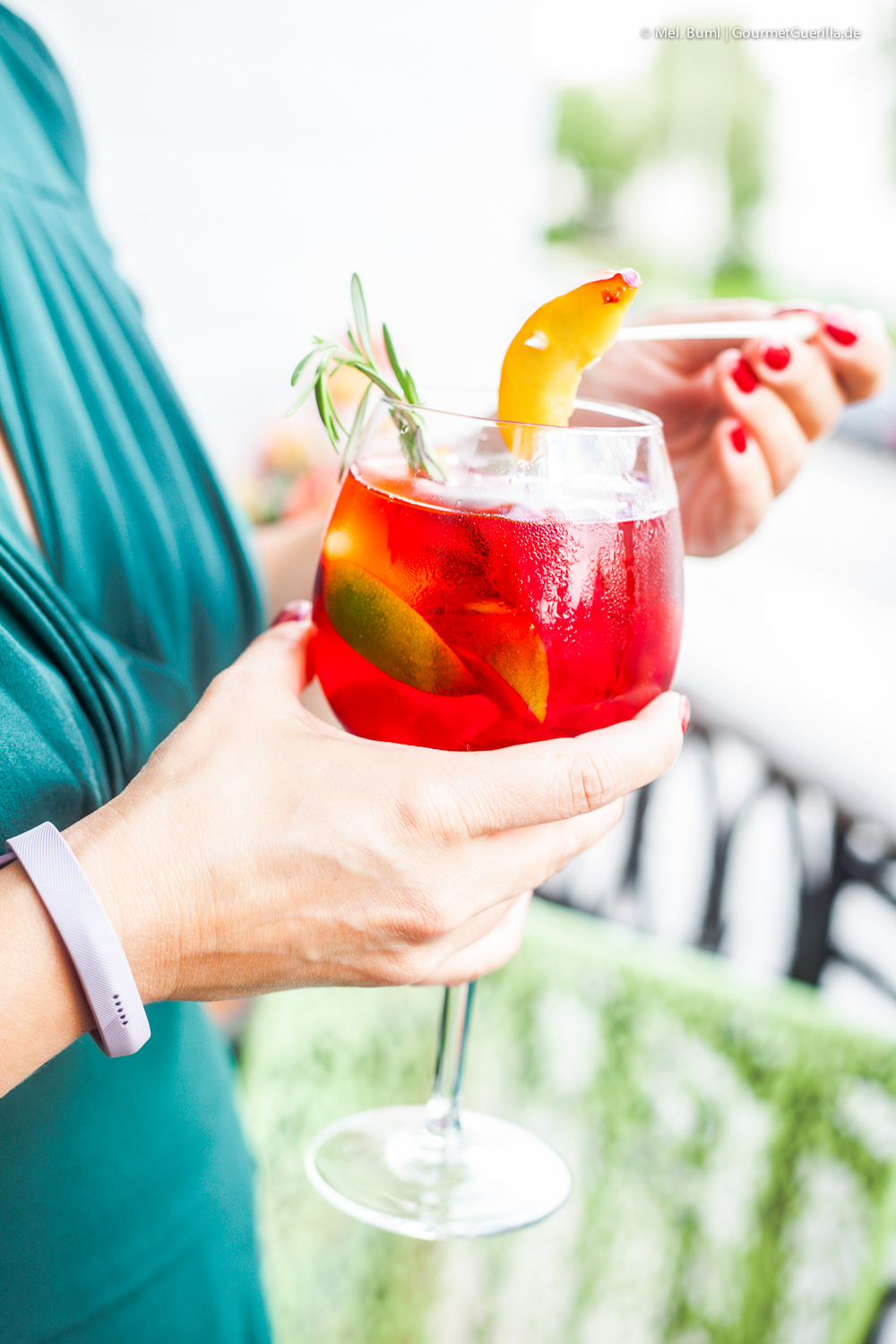 Hibiscus infused Raspberry Secco Punch with Peach and Rosemary | GourmetGuerilla.com