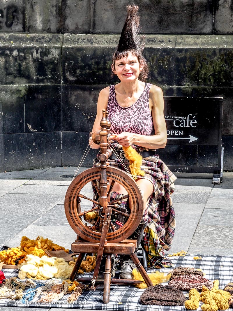  Short-Tripp Edinburgh street performer | GourmetGuerilla.com 